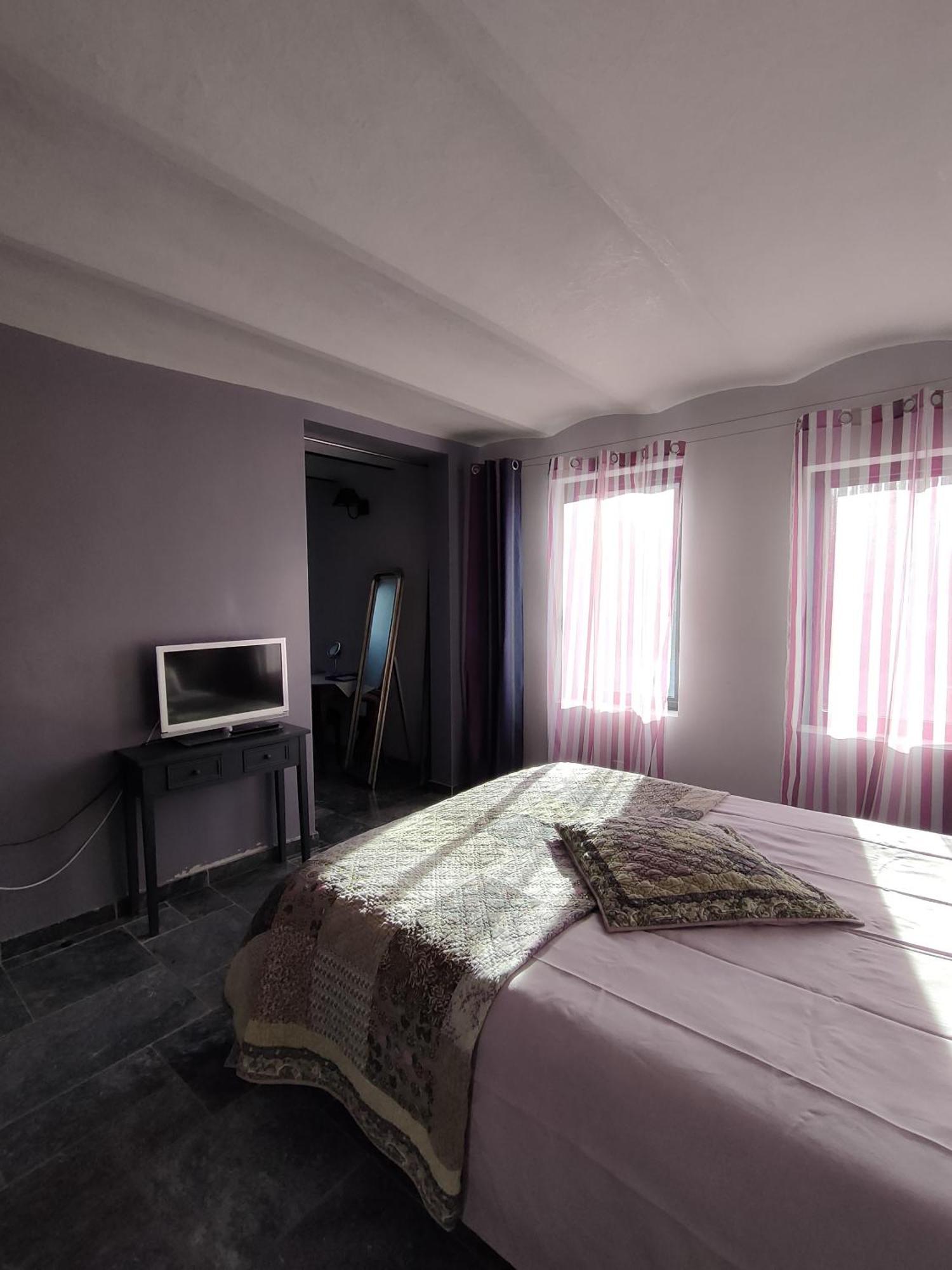 Maison d'Hôtes Côté Cour Rasteau Quarto foto